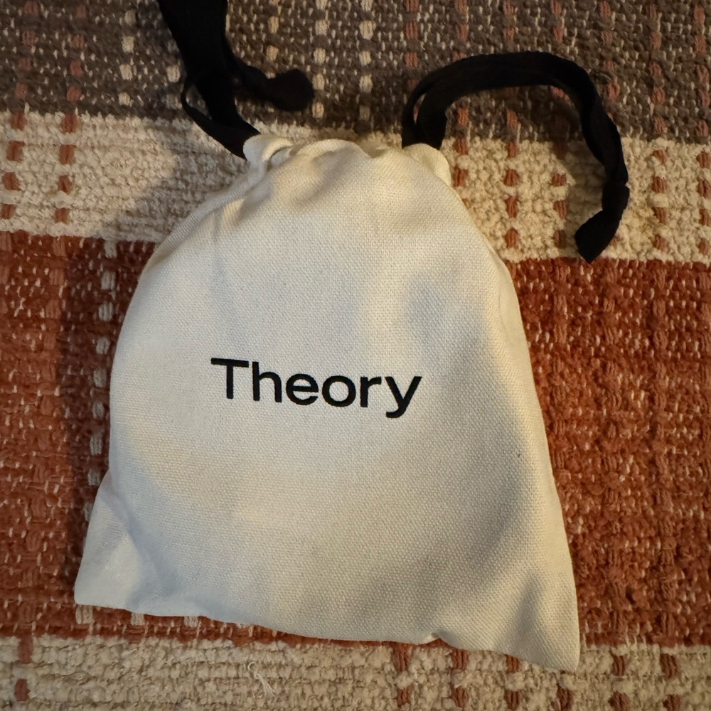 Theory woman’s reversible belt size 34 brand new won’t tags gognac Abby leather